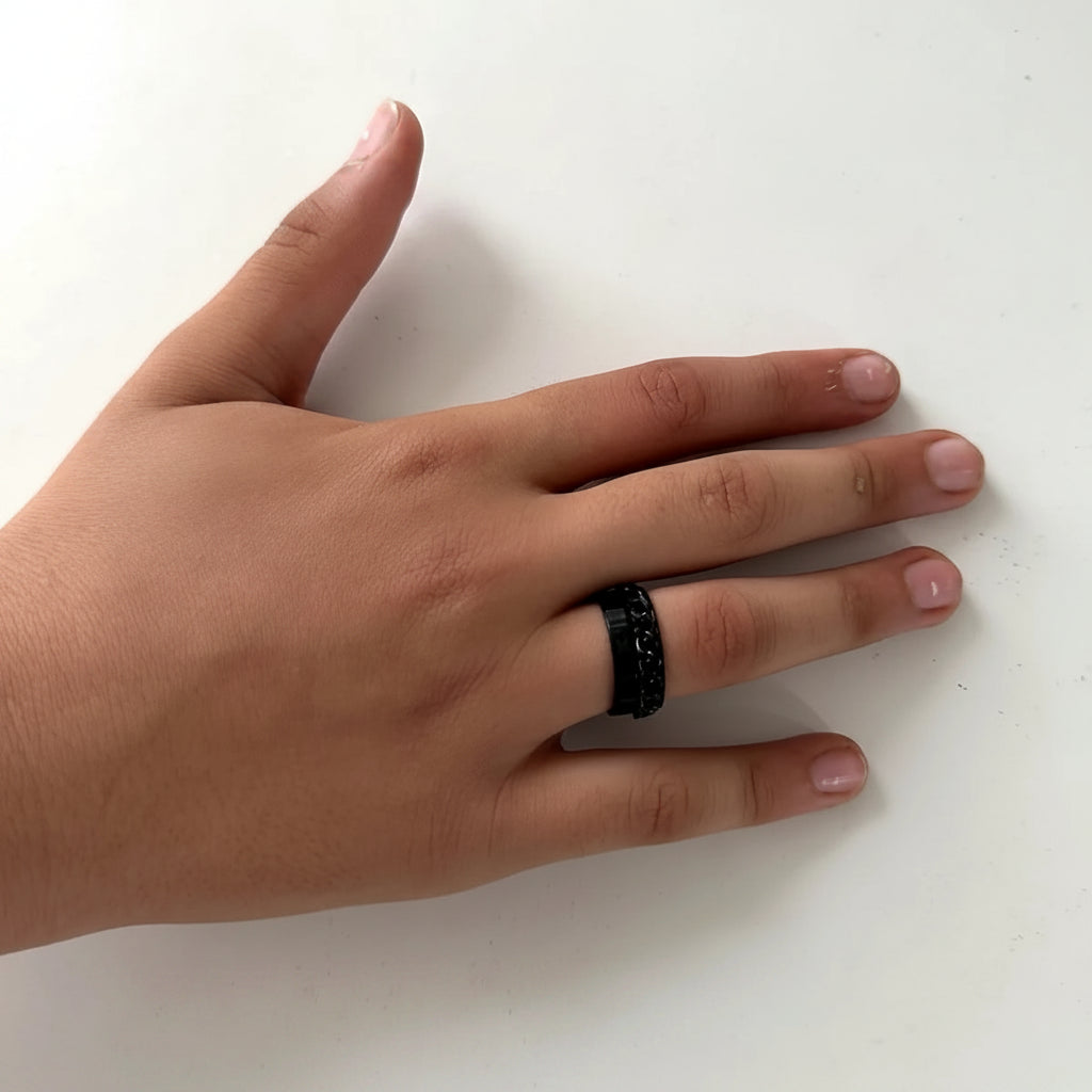 Bague Shadow portée